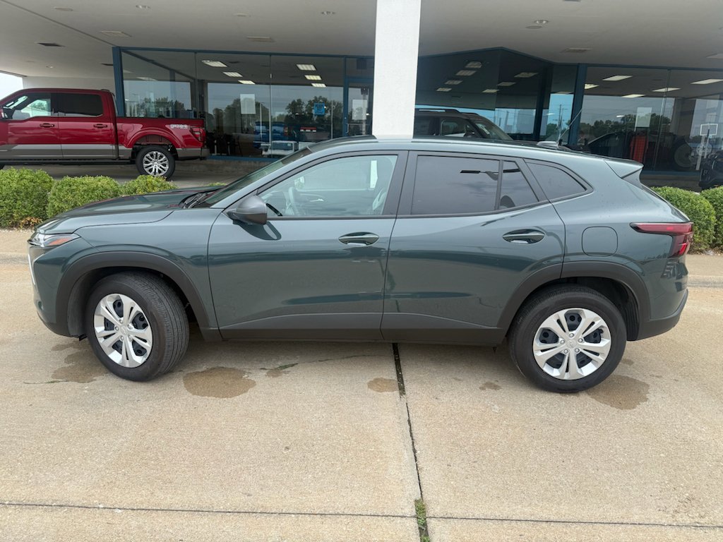 Used 2026 Marina Blue Metallic Chevrolet LS image 9