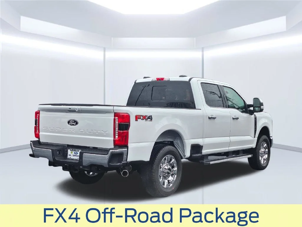 New 2027 Oxford White Ford F-250® Lariat® image 21