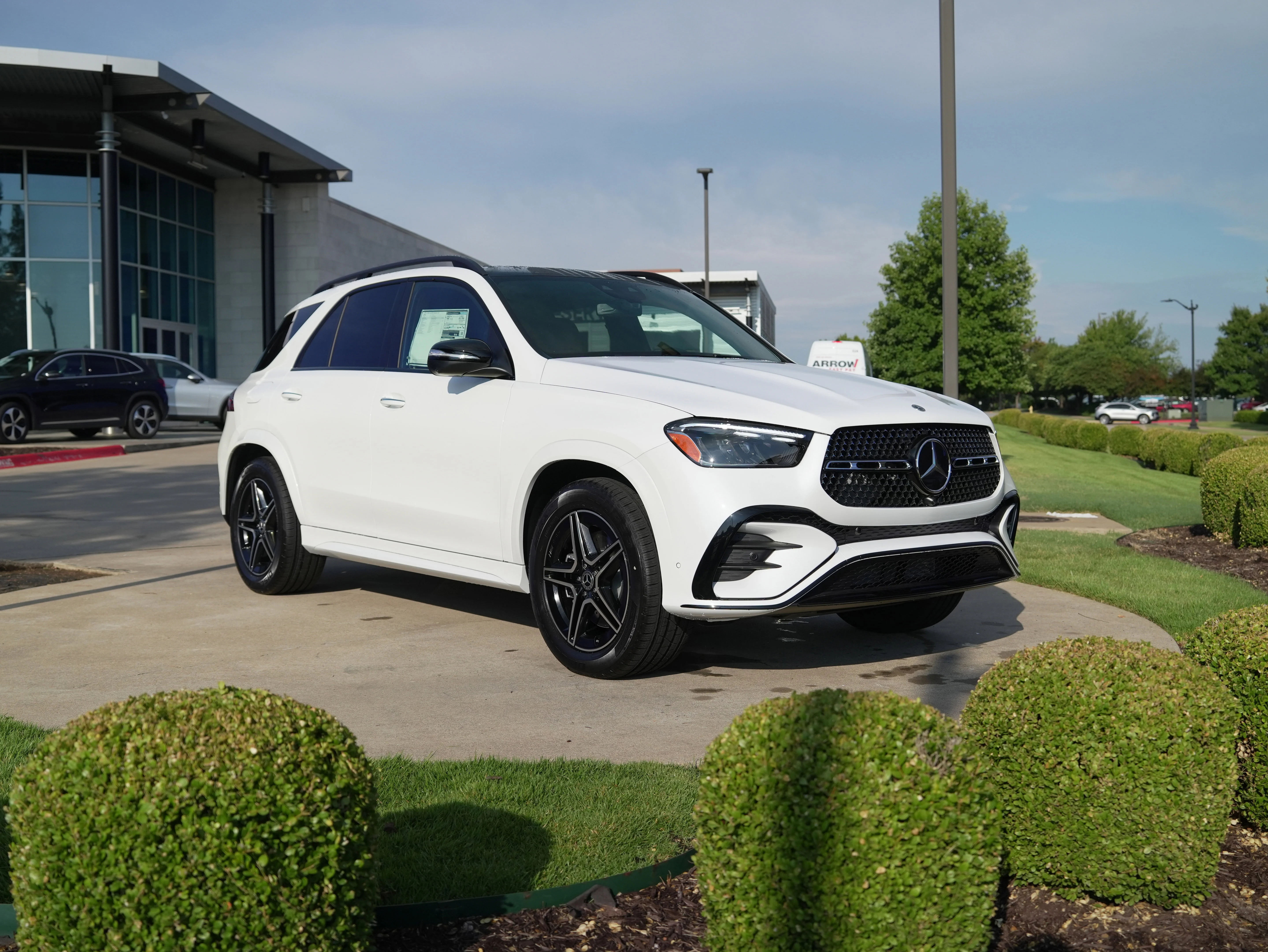 Used 2026 Moonlight White Mercedes-Benz GLE 350 image 10