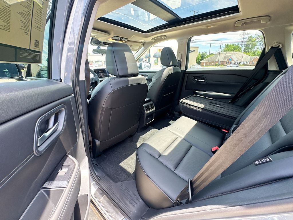 Used 2026 Gray Nissan Dark Armor image 31