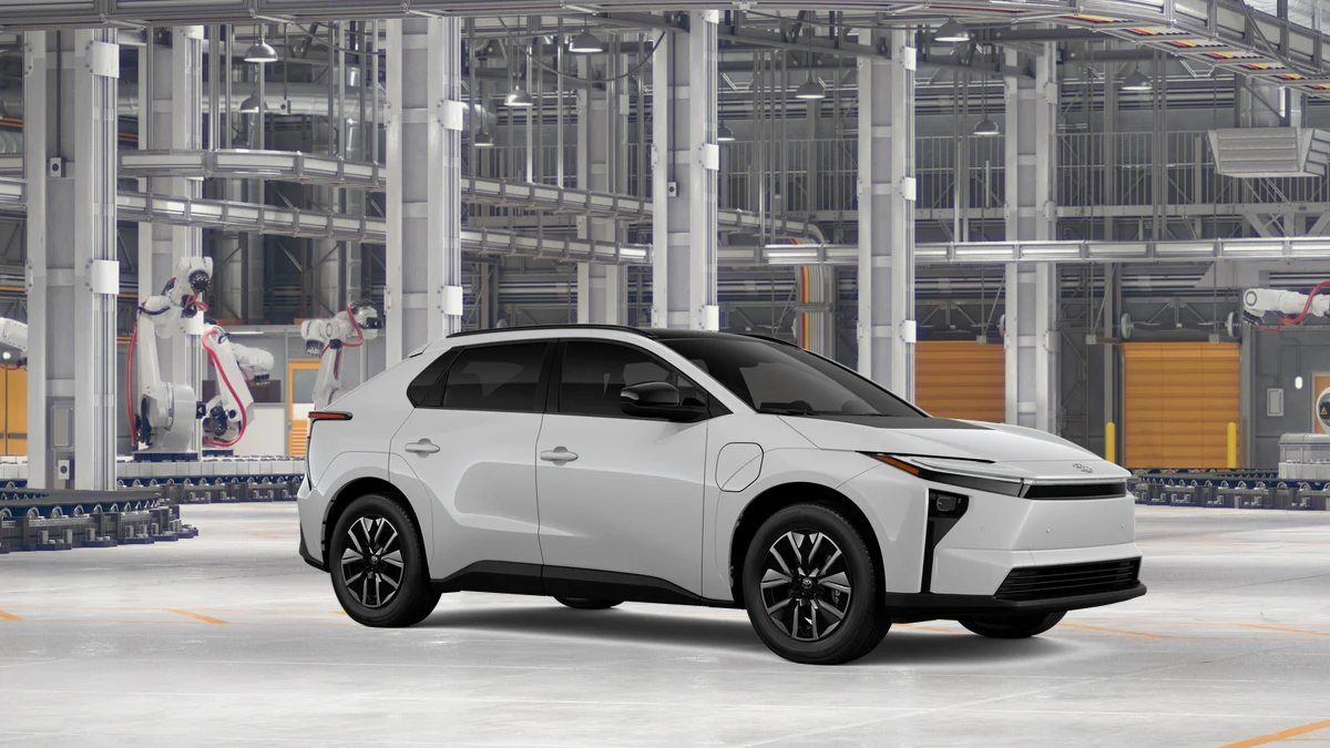 New 2026 Wind Chill Pearl Toyota XLE image 14