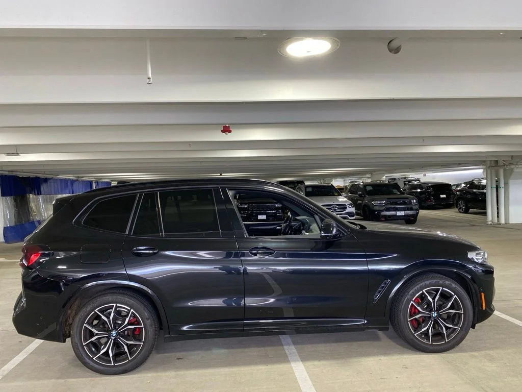 Used 2022 Black Sapphire Metallic BMW M40i image 6