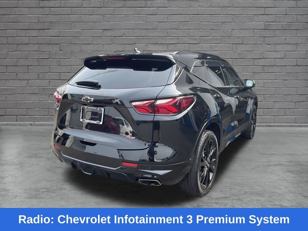 Used 2019 BLACK Chevrolet RS image 9