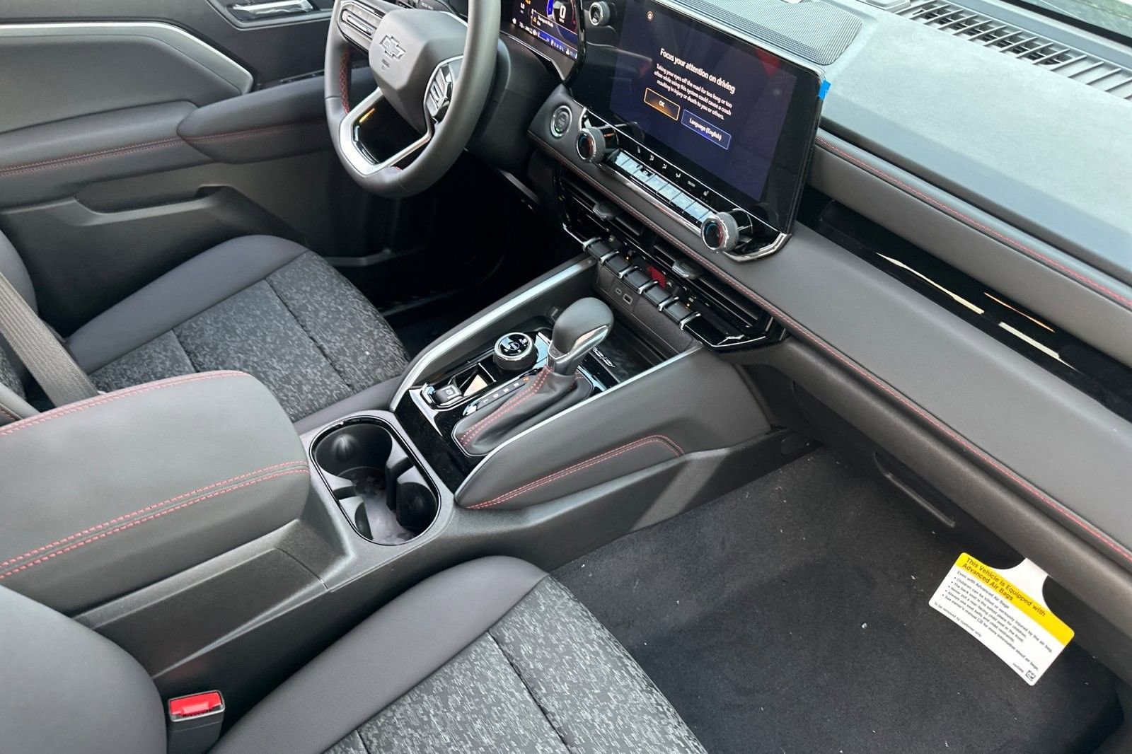 2025 Chevrolet Colorado Z71 - Photo 17