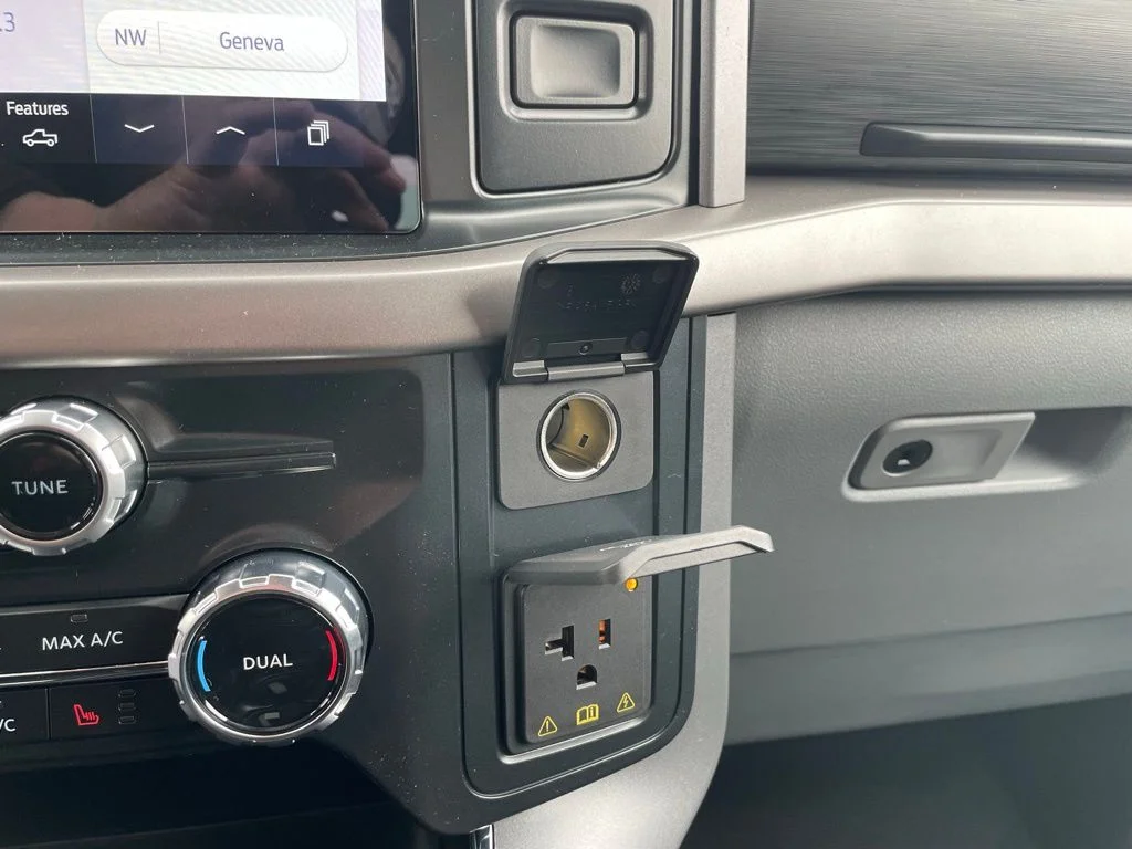 2025 Ford F-150 XLT - Photo 37