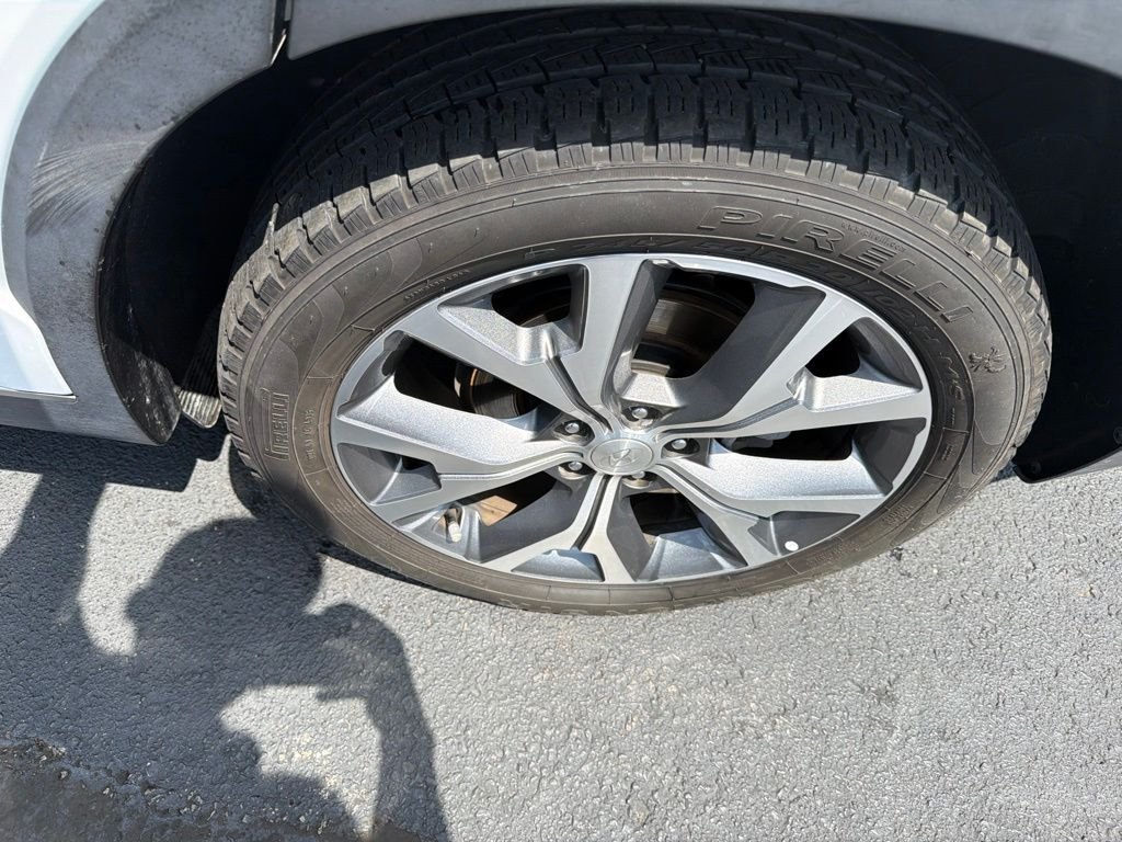 Used 2022 White Hyundai SEL image 10