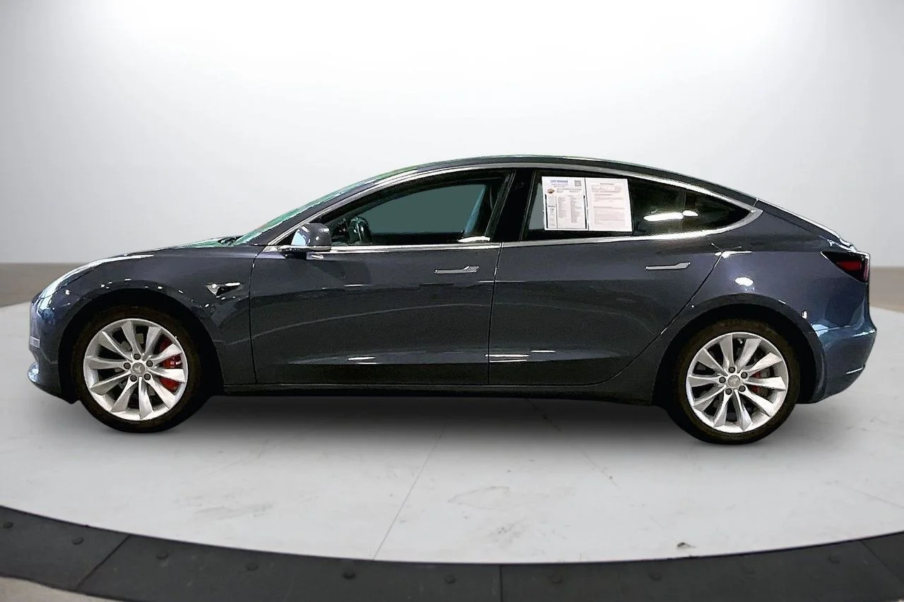 Used 2019  Tesla Long Range image 5