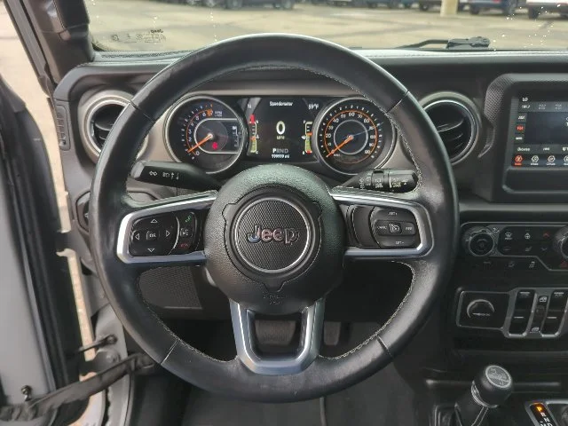 Used 2018 Gray Jeep Unlimited Sahara image 10