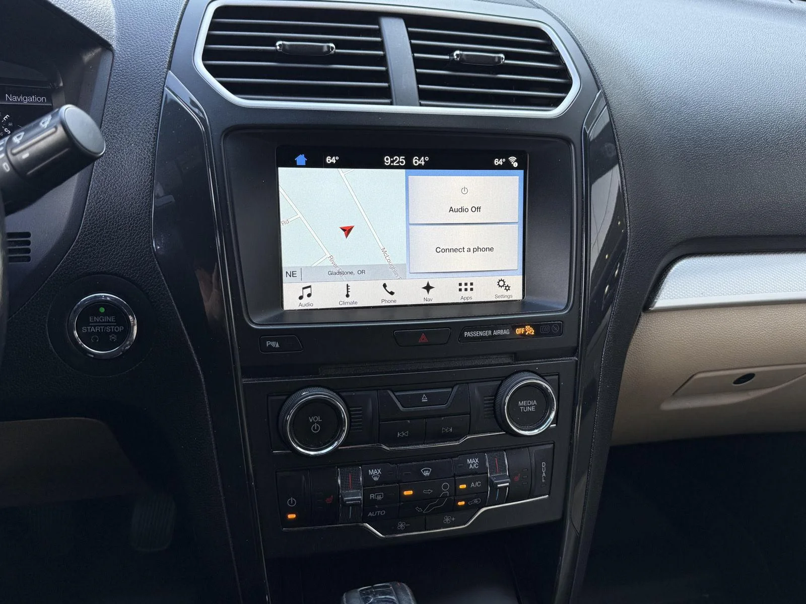 Used 2017 Oxford White Ford XLT image 20