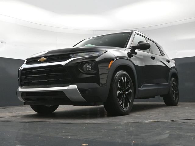 Used 2021 Black Metallic Chevrolet LT image 25