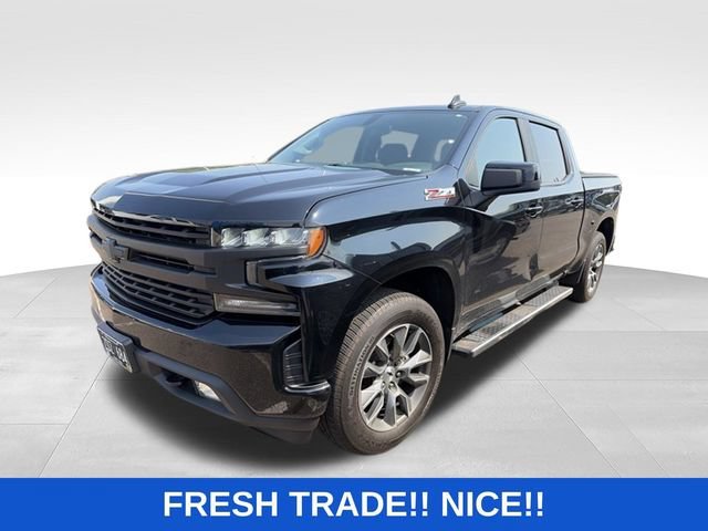 Used 2021 BLACK Chevrolet RST image 1