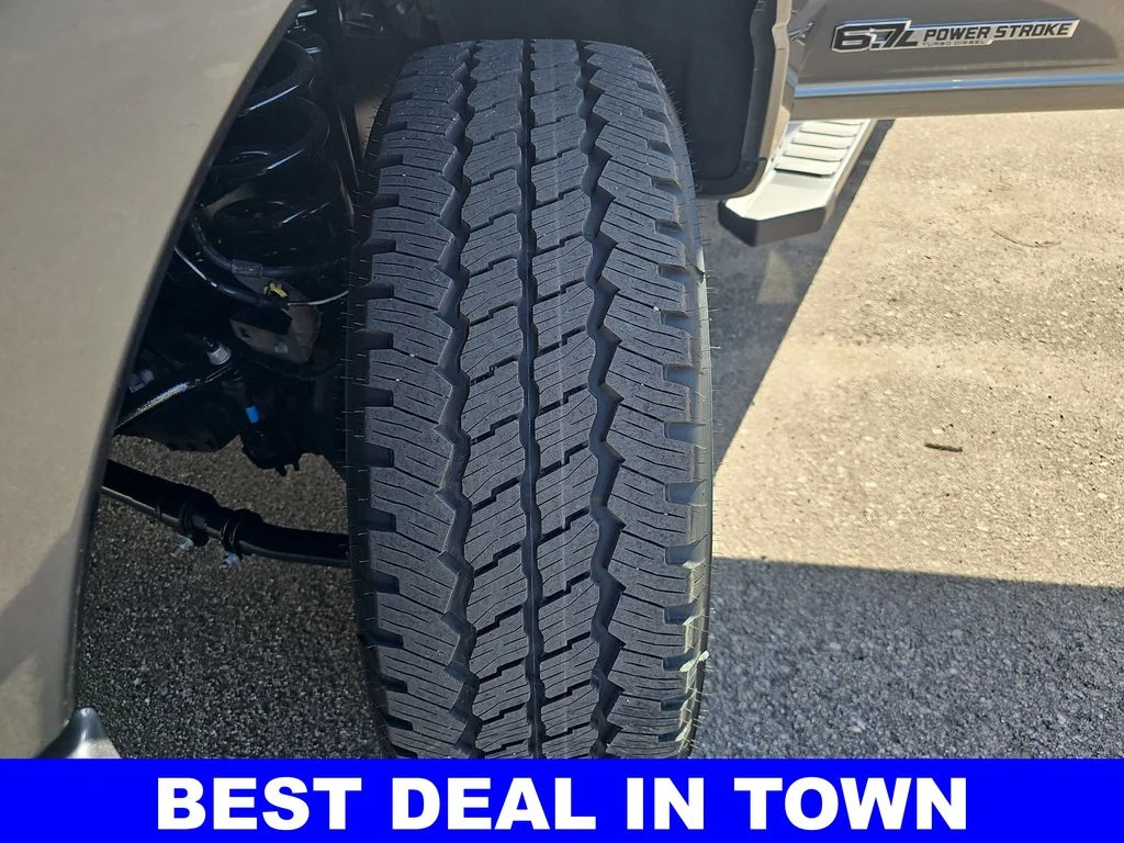New 2026 Carbonized Gray Metallic Ford F-250® Lariat® image 35