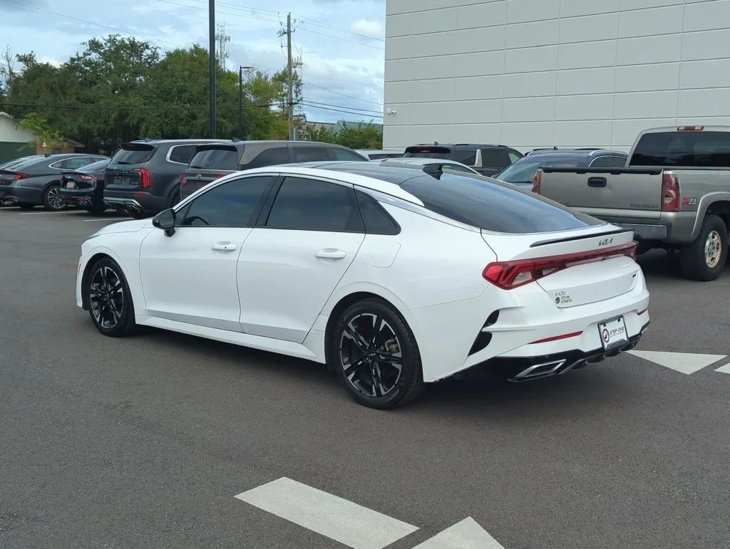 Used 2023 White Kia GT-Line image 5