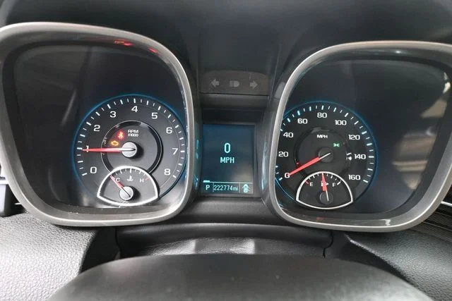 Used 2013 White Chevrolet LS image 22