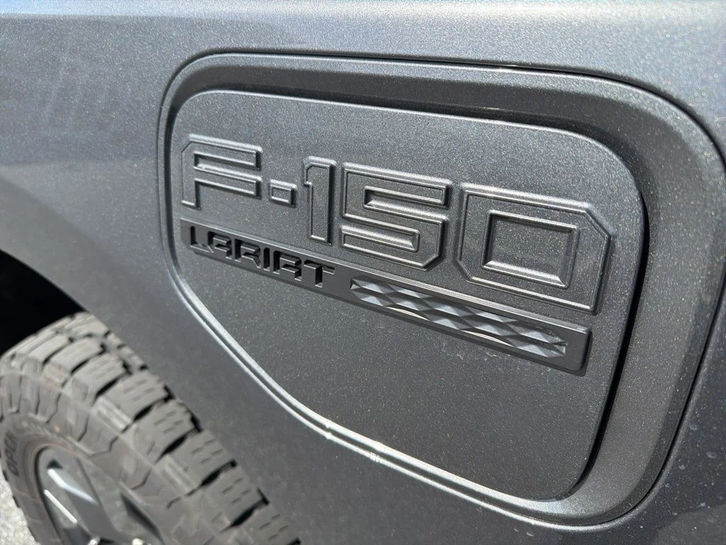 Used 2023 Gray Metallic Ford Lariat image 5