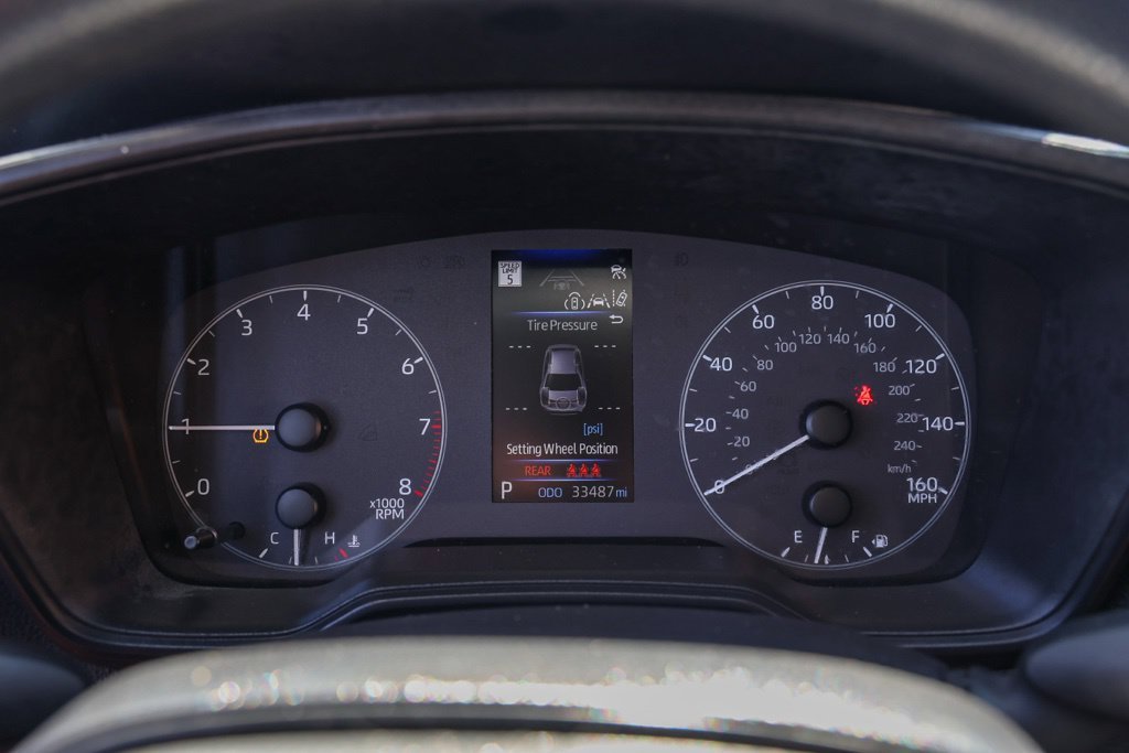 Used 2025  Toyota LE image 26