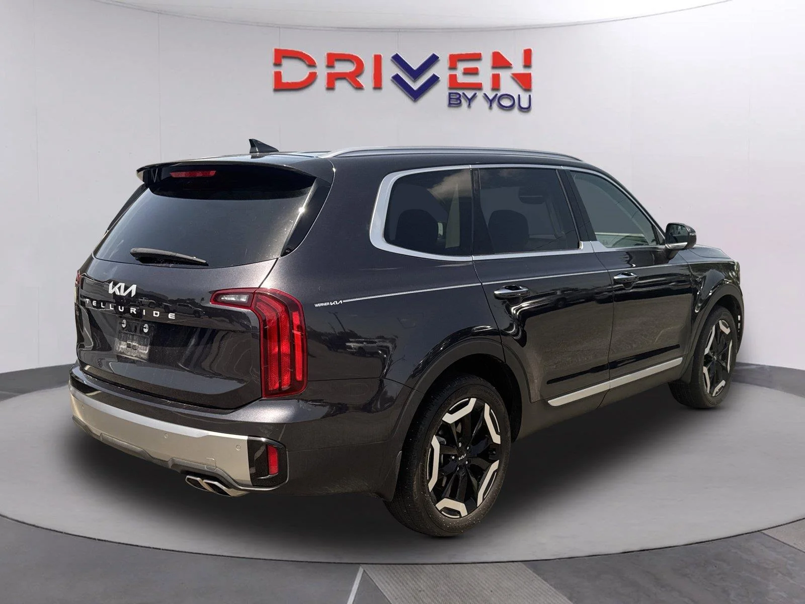 Used 2025 Panthera Metal Kia S image 4