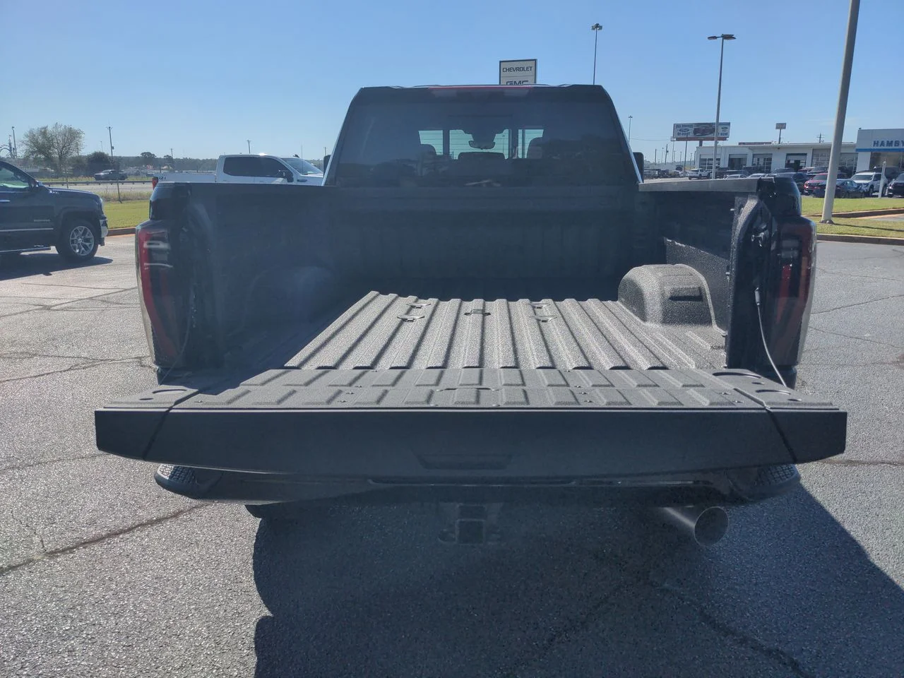 New 2026 Onyx Black GMC AT4 image 27