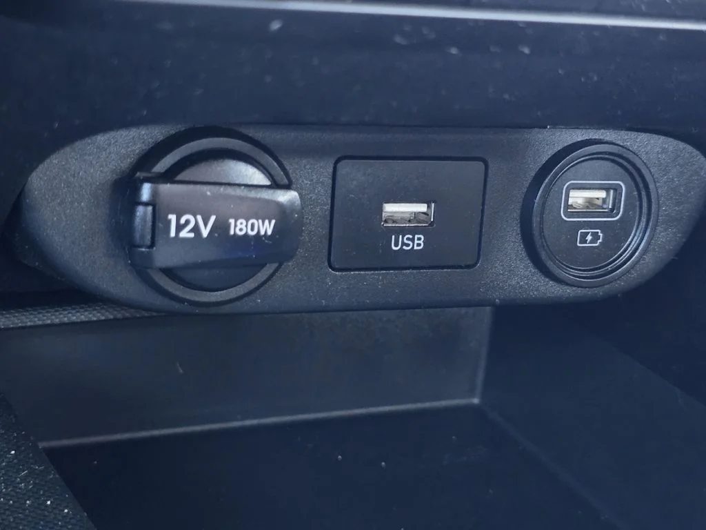 Used 2022 Black Hyundai SEL image 29