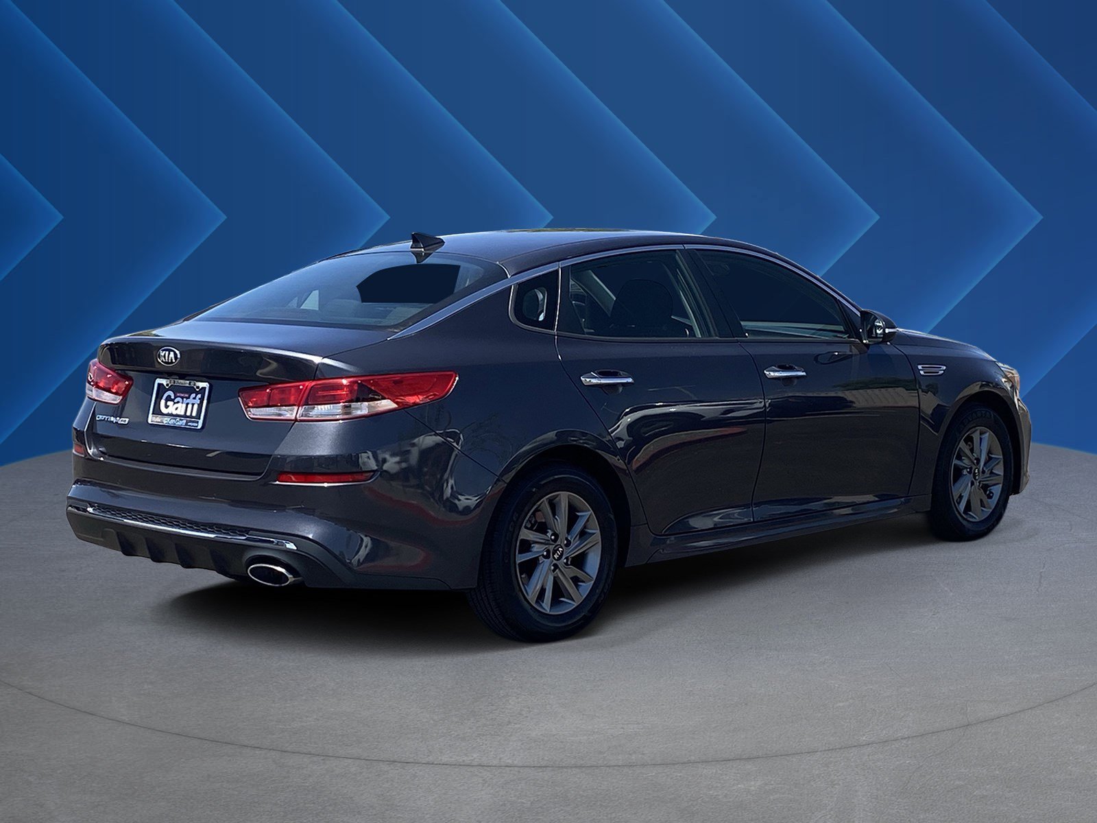 Used 2019 Platinum Graphite Kia LX image 3