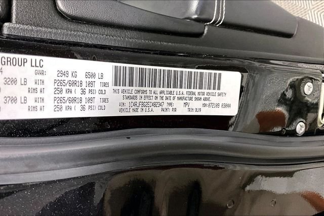Used 2014 Black Jeep Limited image 18