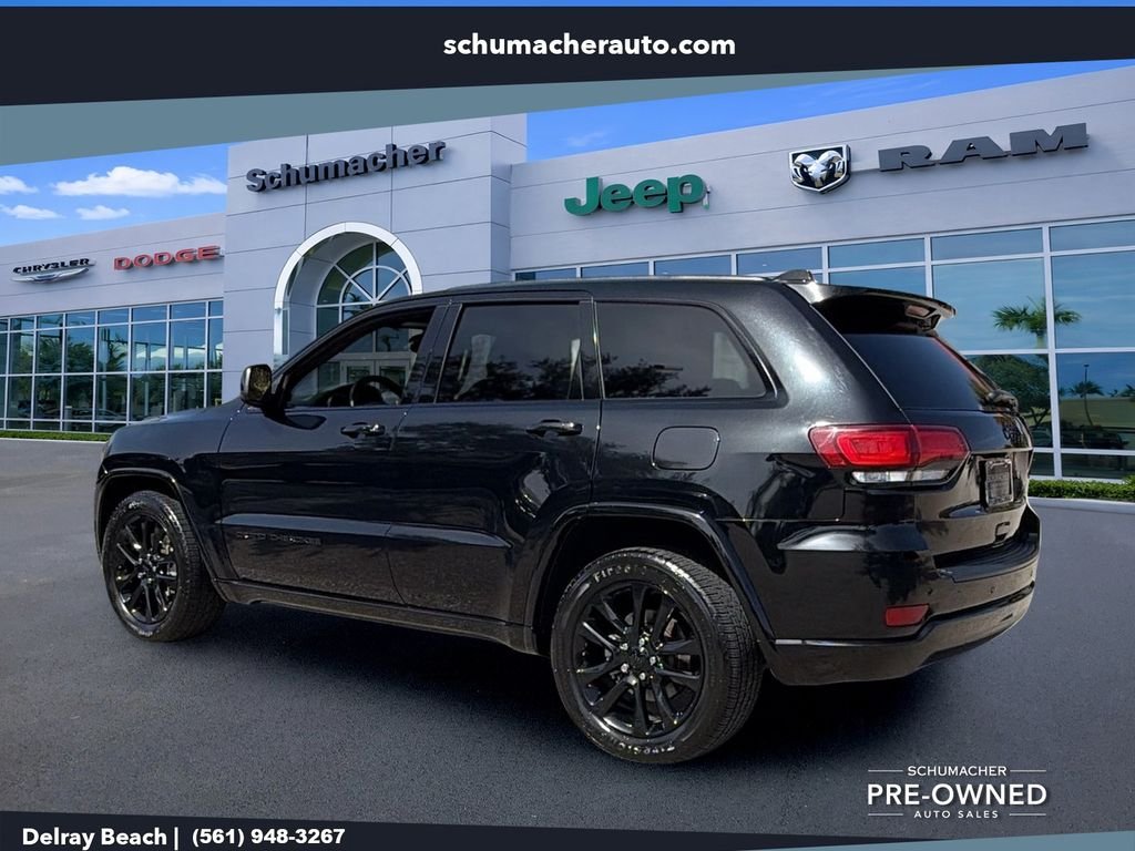 Used 2021 Black Jeep Laredo X image 5