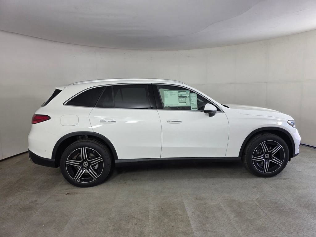 New 2027 Polar White Mercedes-Benz GLC 300 image 19