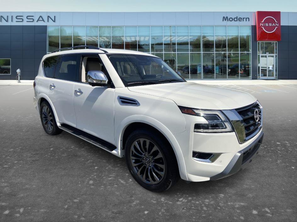 Certified Used 2023 Aspen White Tricoat Nissan Platinum image 3