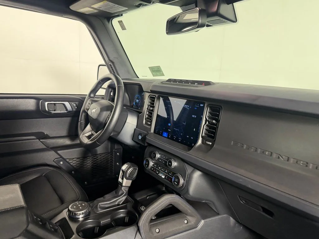 Certified Used 2025 Blue Ford Badlands image 30