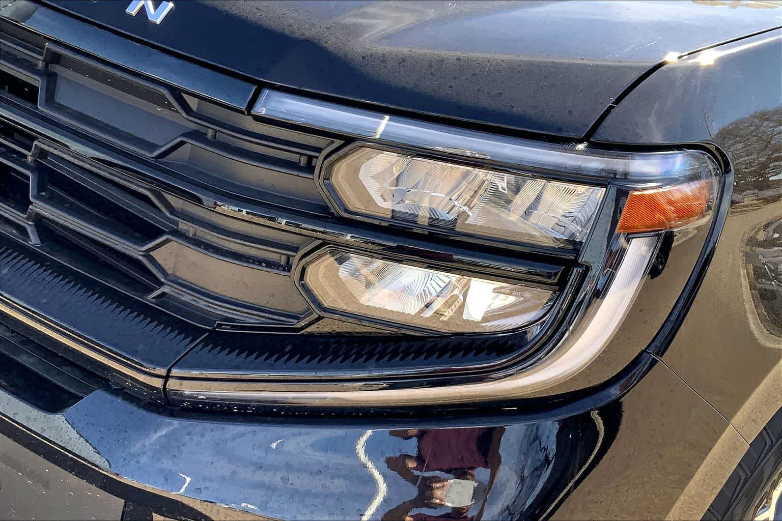 2025 Ford Expedition Active - Photo 13