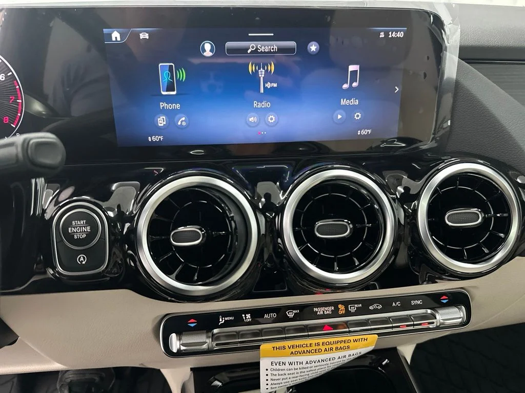 New 2026 White Mercedes-Benz GLA 250 image 18