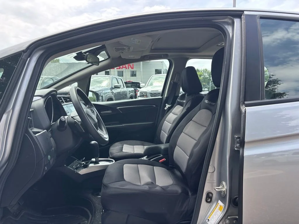 Used 2020 Silver Honda EX image 2