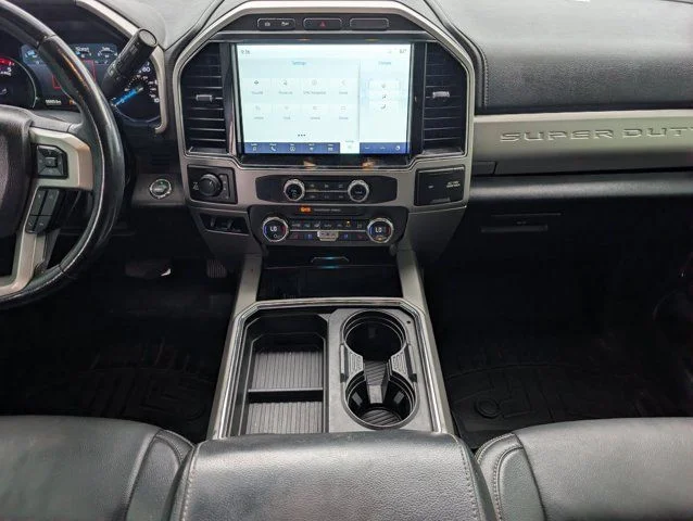 Used 2022 White Metallic Ford Lariat image 7