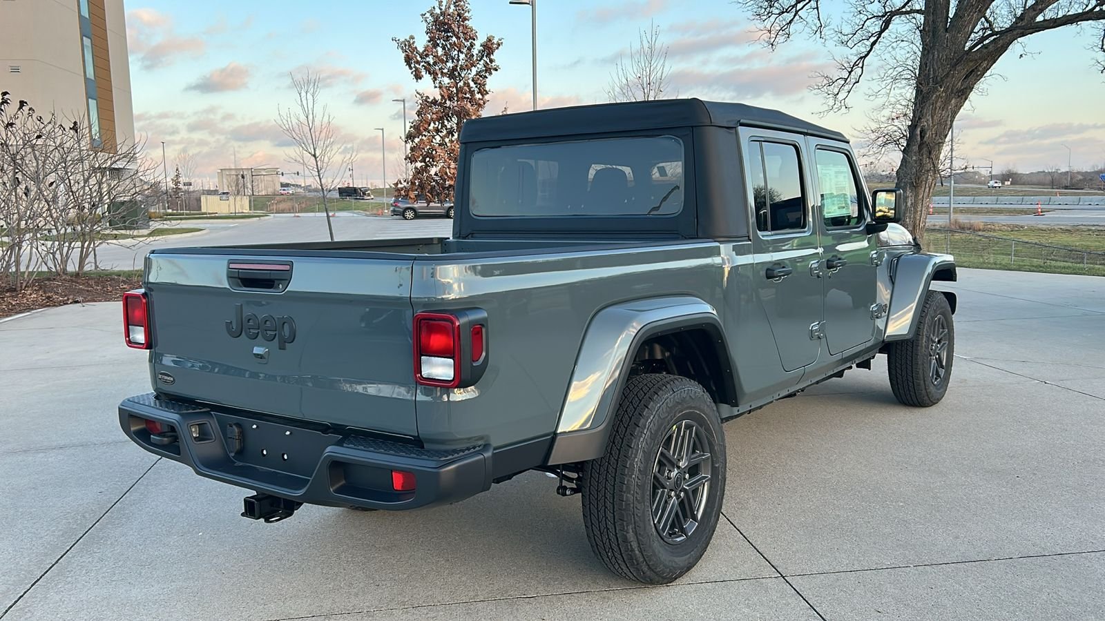 New 2026 Anvil Clear-Coat Exterior Paint Jeep Sport S image 3