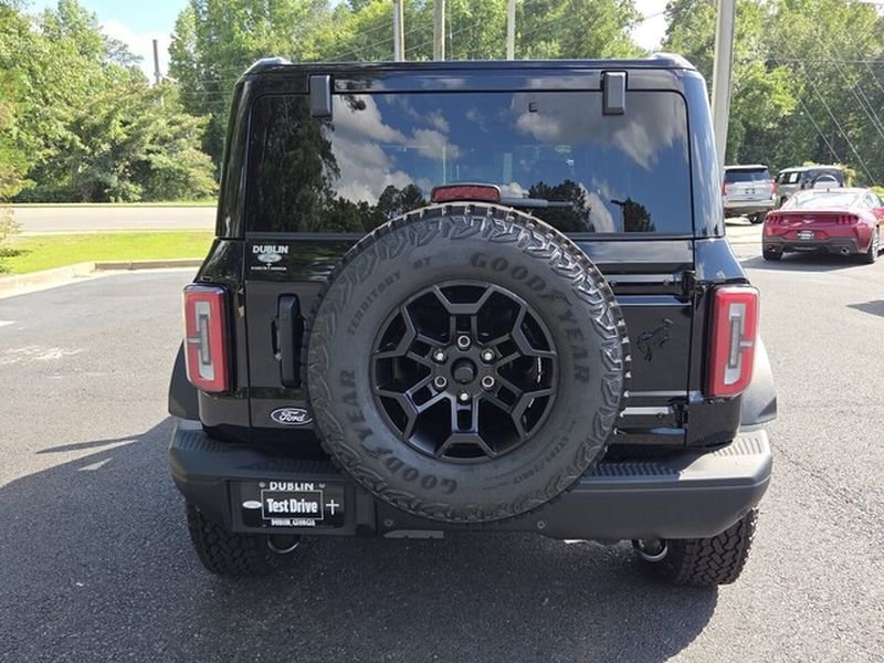 New 2026 Shadow Black Ford Badlands® image 13