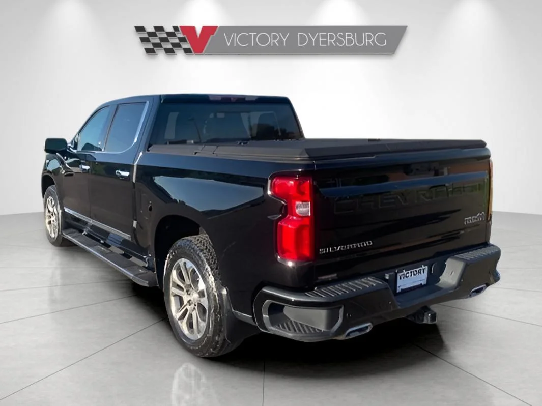Used 2023 Black Chevrolet High Country image 6