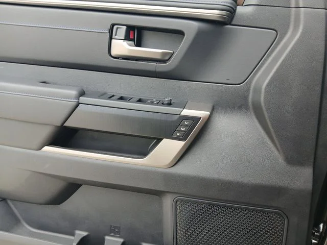 New 2026 Magnetic Gray Metallic Toyota Platinum image 18