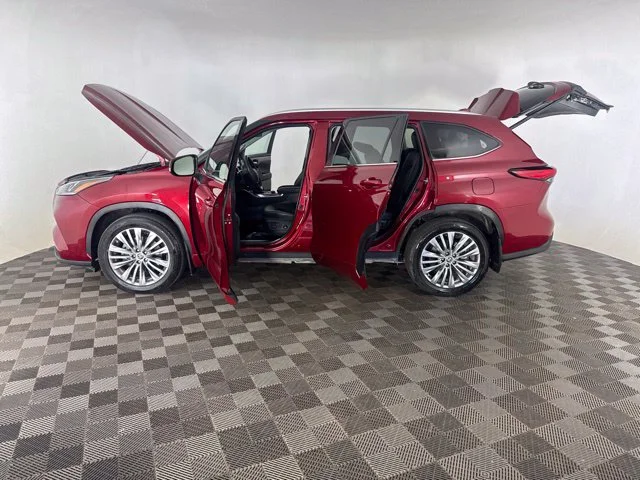 Used 2023 Red Toyota Platinum image 10