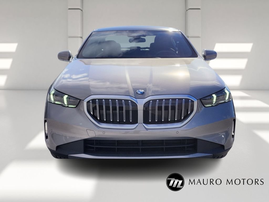 Used 2026 Gray BMW 530i xDrive image 8