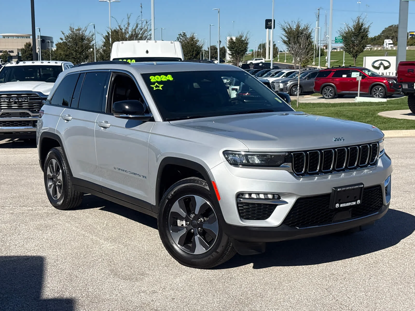 Used 2024 Jeep Grand Cherokee 4xe with VIN 1C4RJYB62RC107325 for sale in Kansas City