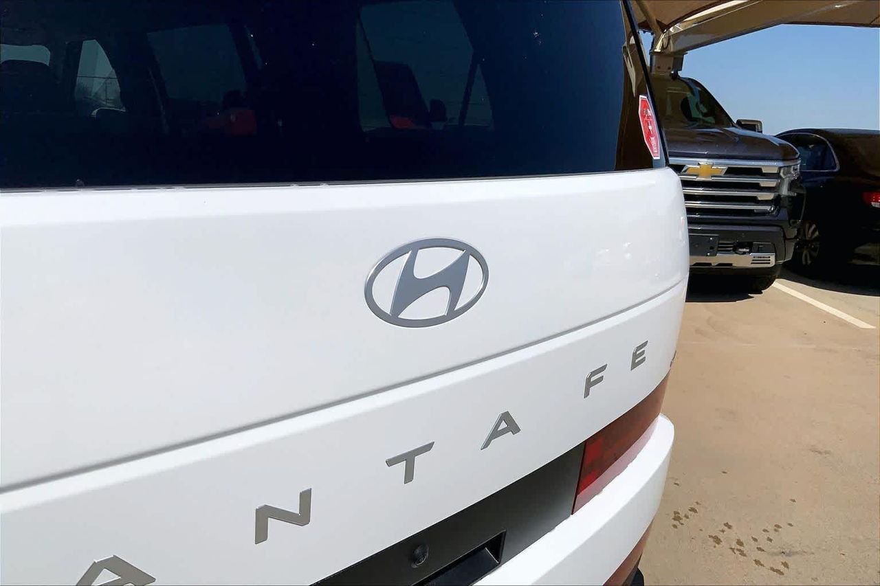 New 2026 Serenity White Hyundai SEL AWD image 15