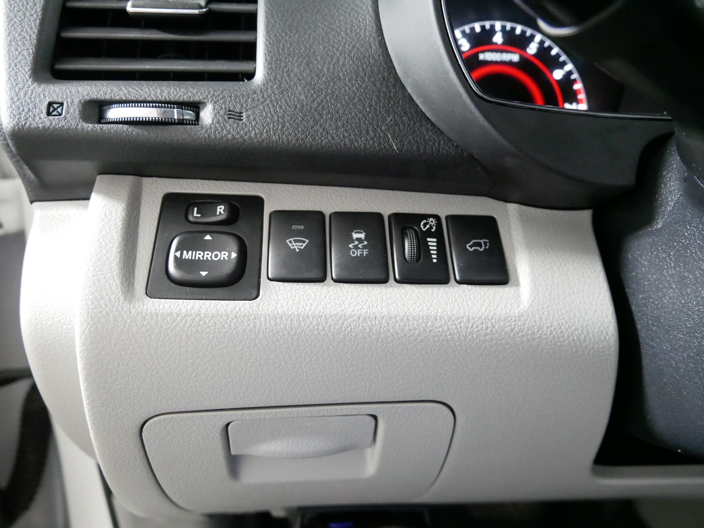 Used 2012 Blizzard Pearl Toyota SE image 26