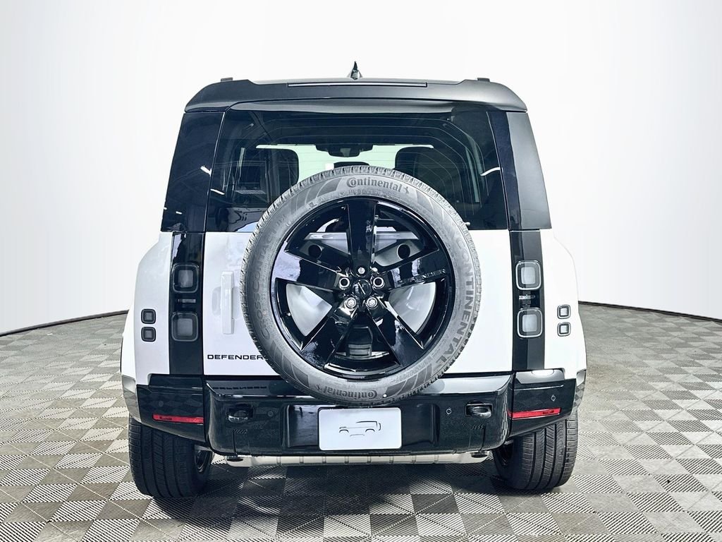 New 2026 Fuji White Land Rover X-Dynamic SE image 6