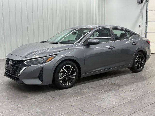 Used 2024 Gray Nissan SV image 5