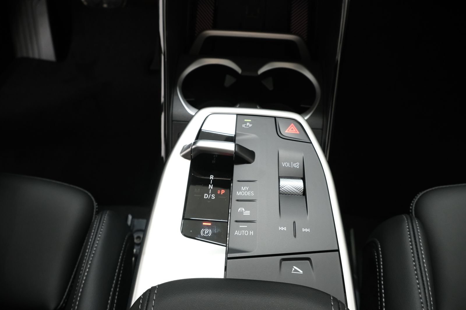 New 2027 C3n BMW xDrive28i image 23