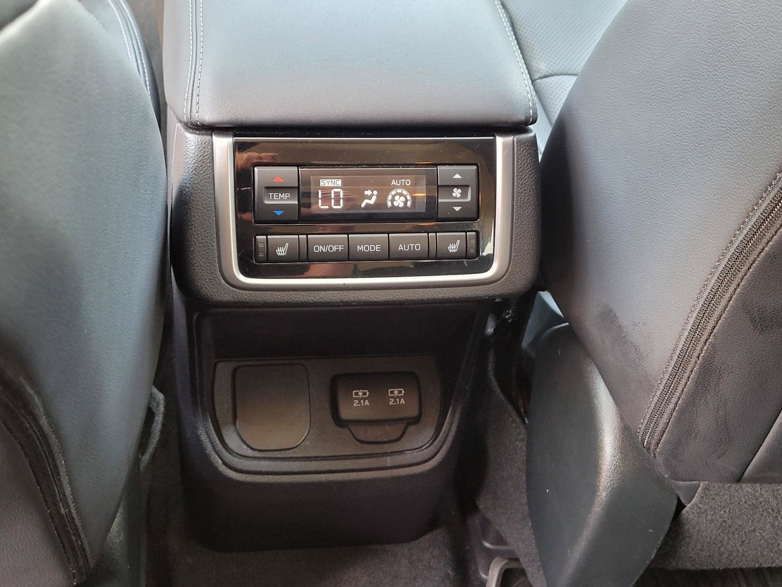Used 2022 Crystal White Pearl Subaru Limited image 25
