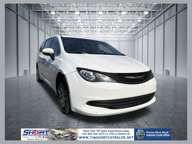 2020 Chrysler Voyager