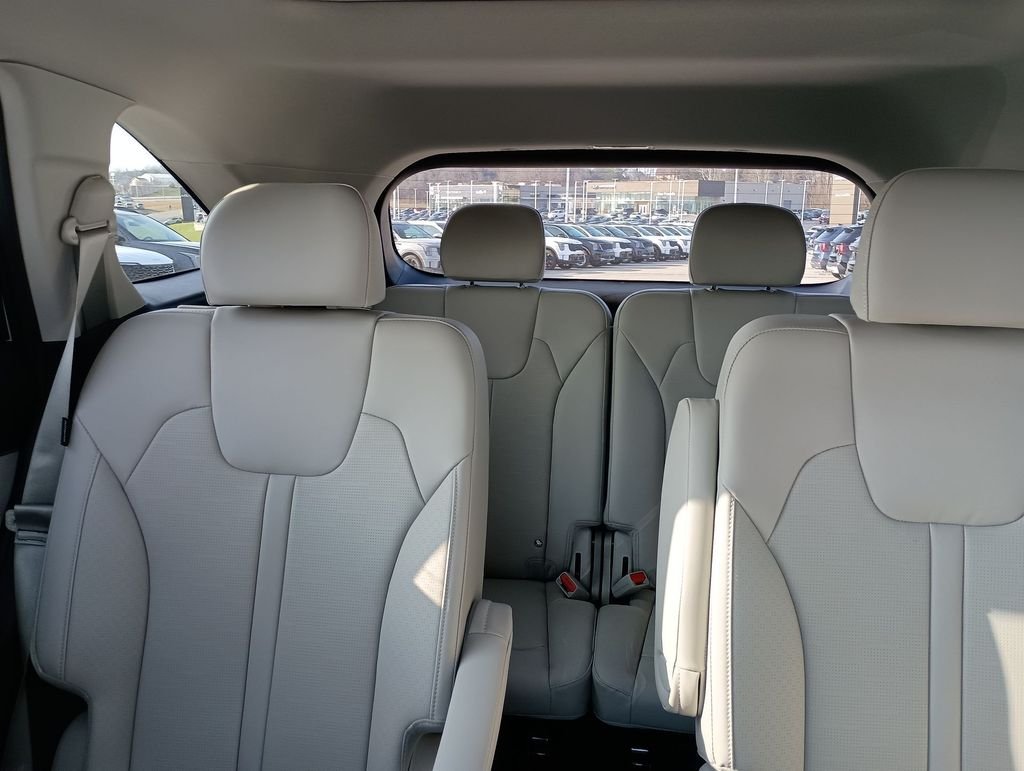 New 2026 Glacial White Pearl Kia X-Line EX AWD image 13