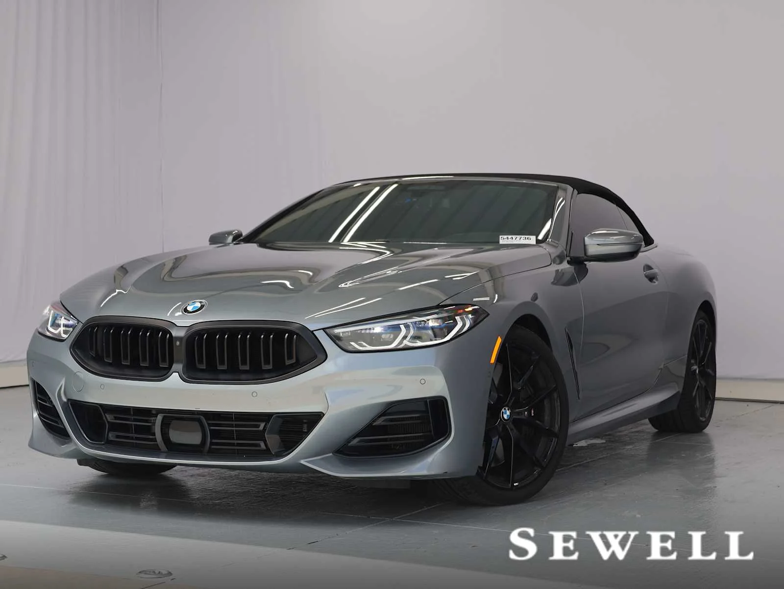 2023 BMW 8 Series 840i Convertible's photo