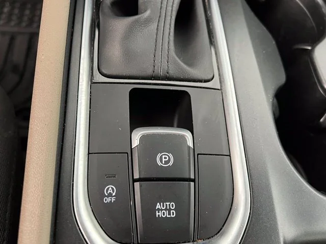 2020 Hyundai Santa Fe SE - Photo 23